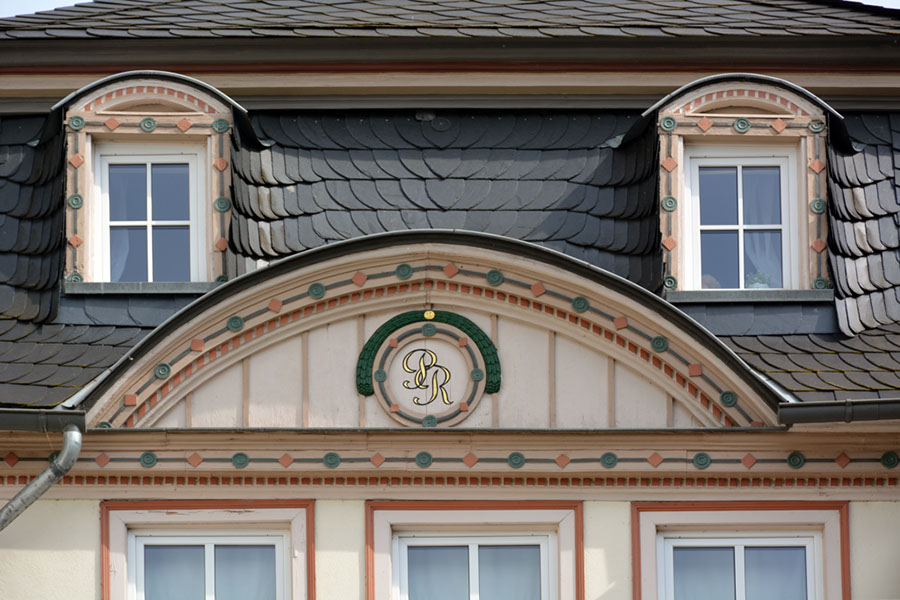 07 Giebel des Wohn- und Geschäftshauses Marktstr. 6 (16. Jh.) : DSC_0157-k