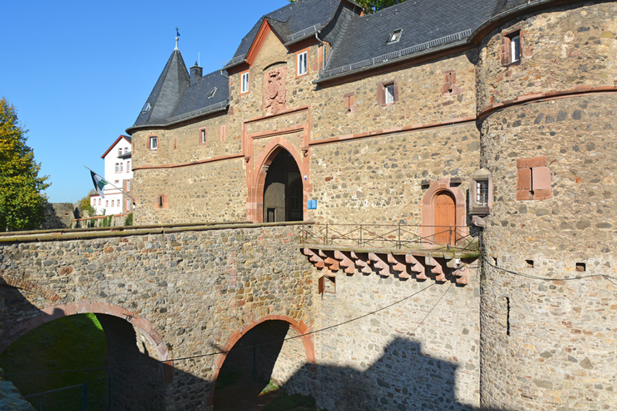 27 Burg; Brücke zum Südeingang DSC_0036-k